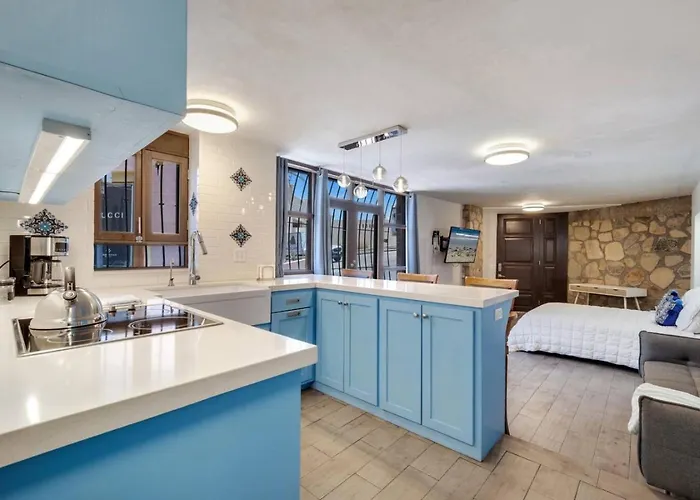 Medano Marina Downtown Walkable, Cozy Сasa de vacaciones Cabo San Lucas