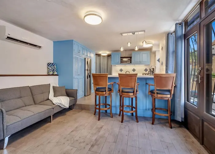 Medano Marina Downtown Walkable, Cozy